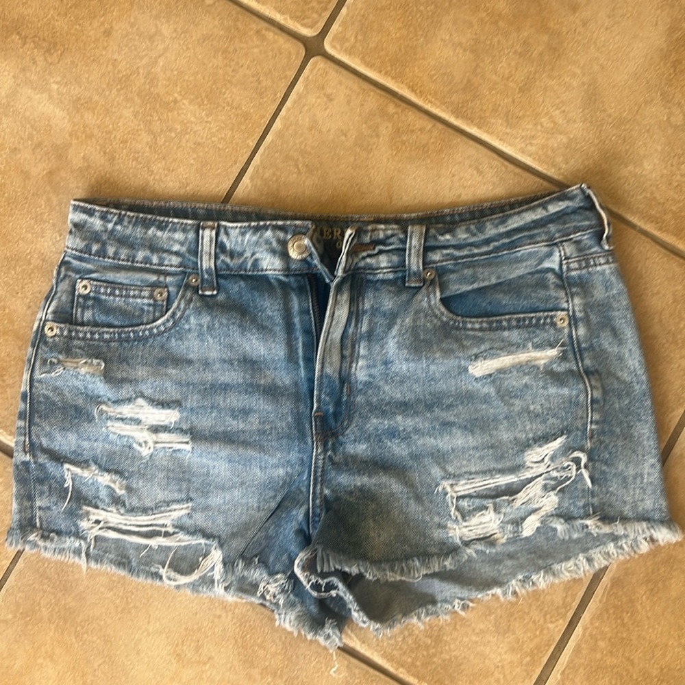 American Eagle tomgirl shortie